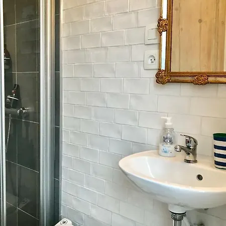Гостевой дом Les Chambres D'amis De Fred Et Mand *